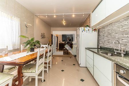 Casa à venda com 150m², 3 quartos e 3 vagasCozinha