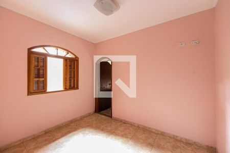 Casa à venda com 220m², 4 quartos e 2 vagas Casa à venda com 220m², 4 quartos e 2 vagassuite