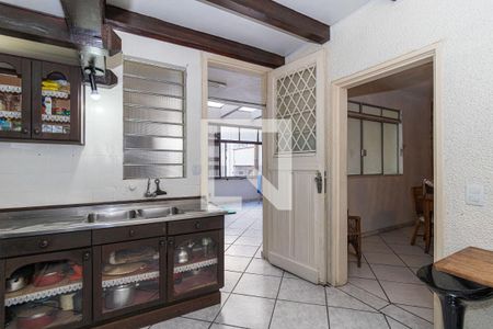 Apartamento à venda com 186m², 4 quartos e 4 vagasCozinha