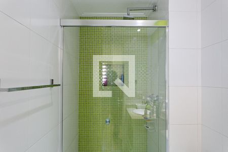 Apartamento à venda com 107m², 2 quartos e 2 vagas Apartamento à venda com 107m², 2 quartos e 2 vagasBanheiro da Suíte 2