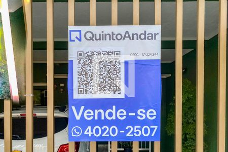 Casa à venda com 164m², 3 quartos e 2 vagas Casa à venda com 164m², 3 quartos e 2 vagasPlaca Instalada na Fachada