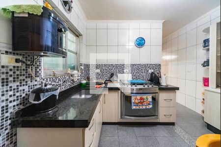 Casa à venda com 164m², 3 quartos e 2 vagas Casa à venda com 164m², 3 quartos e 2 vagasCozinha