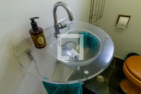 Casa à venda com 493m², 4 quartos e 3 vagas Casa à venda com 493m², 4 quartos e 3 vagasLavabo