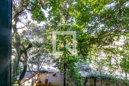 Casa à venda com 493m², 4 quartos e 3 vagas Casa à venda com 493m², 4 quartos e 3 vagasVista do Quarto 4