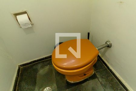 Casa à venda com 493m², 4 quartos e 3 vagas Casa à venda com 493m², 4 quartos e 3 vagasLavabo