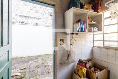 Casa à venda com 493m², 4 quartos e 3 vagas Casa à venda com 493m², 4 quartos e 3 vagasLavanderia