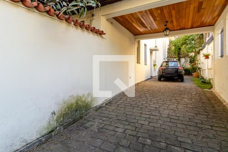Casa à venda com 493m², 4 quartos e 3 vagas Casa à venda com 493m², 4 quartos e 3 vagasGaragem