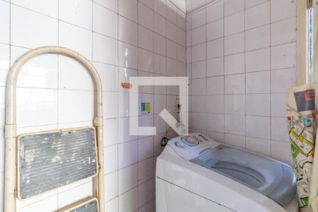 Casa à venda com 493m², 4 quartos e 3 vagas Casa à venda com 493m², 4 quartos e 3 vagasLavanderia