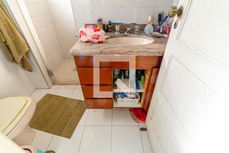 Casa à venda com 493m², 4 quartos e 3 vagas Casa à venda com 493m², 4 quartos e 3 vagasBanheiro 2 - Suíte