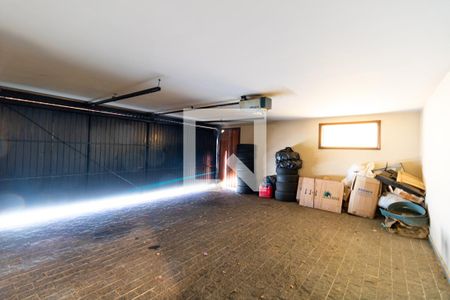 Casa à venda com 330m², 4 quartos e 4 vagasGaragem