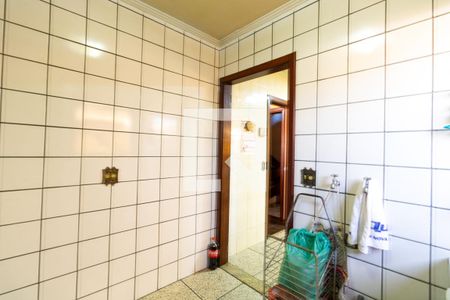 Casa à venda com 330m², 4 quartos e 4 vagasArea de Serviço 1