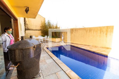 Casa à venda com 330m², 4 quartos e 4 vagasPiscina
