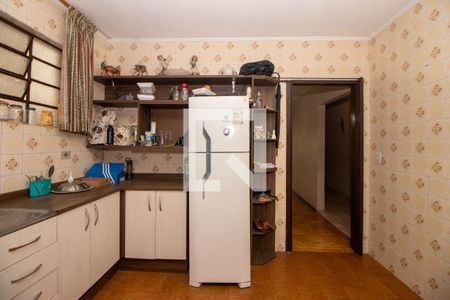 Casa à venda com 265m², 6 quartos e 3 vagas Casa à venda com 265m², 6 quartos e 3 vagasCozinha