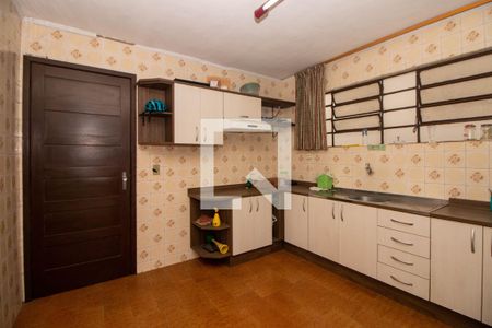 Casa à venda com 265m², 6 quartos e 3 vagas Casa à venda com 265m², 6 quartos e 3 vagasCozinha