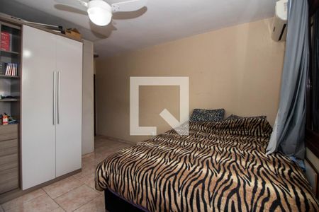 Casa à venda com 265m², 6 quartos e 3 vagas Casa à venda com 265m², 6 quartos e 3 vagasSuíte