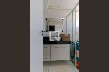 Casa à venda com 370m², 5 quartos e 2 vagas Casa à venda com 370m², 5 quartos e 2 vagasBanheiro da Suíte 04 (Sótão)