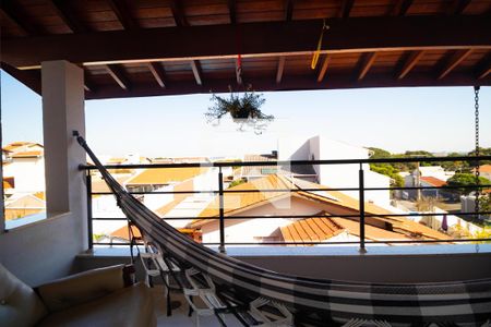 Casa à venda com 370m², 5 quartos e 2 vagas Casa à venda com 370m², 5 quartos e 2 vagasSacada da Suíte 02