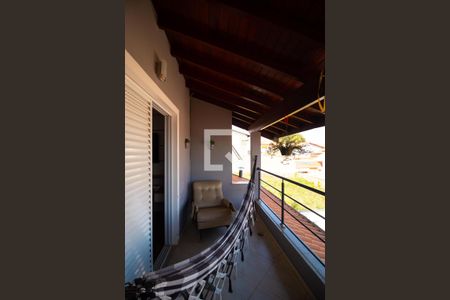Casa à venda com 370m², 5 quartos e 2 vagas Casa à venda com 370m², 5 quartos e 2 vagasSacada da Suíte 02