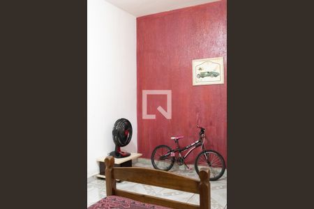 Casa à venda com 234m², 3 quartos e 4 vagas Casa à venda com 234m², 3 quartos e 4 vagasQuarto 3