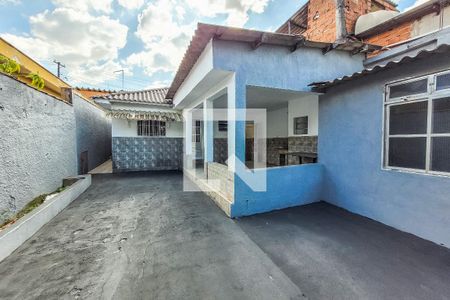 Casa à venda com 380m², 3 quartos e 4 vagas Casa à venda com 380m², 3 quartos e 4 vagasÁrea Externa