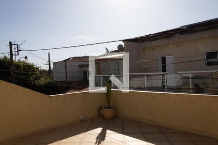 Casa à venda com 180m², 3 quartos e 2 vagas Casa à venda com 180m², 3 quartos e 2 vagasVaranda do Quarto 1