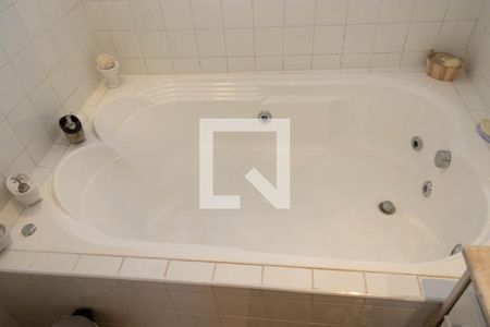 Casa à venda com 180m², 3 quartos e 2 vagas Casa à venda com 180m², 3 quartos e 2 vagasSuite do Quarto 3