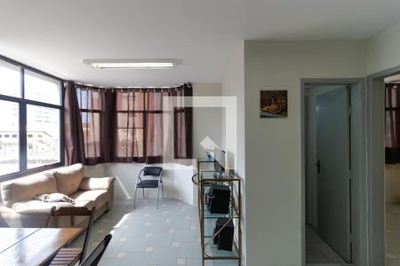 Sala de apartamento para alugar com 2 quartos, 76m² em Centro, Campinas