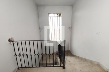 Casa à venda com 385m², 4 quartos e 2 vagasEscada