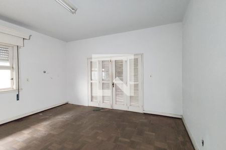 Casa à venda com 385m², 4 quartos e 2 vagasQuarto 3