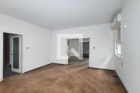 Casa à venda com 385m², 4 quartos e 2 vagasQuarto 1