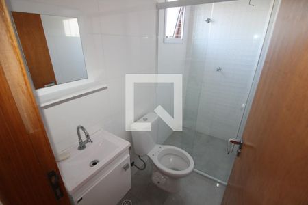 Banheiro de apartamento para alugar com 1 quarto, 43m² em Jardim Piqueroby, São Paulo