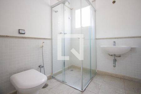 Casa de condomínio à venda com 290m², 4 quartos e 3 vagasBanheiro Suíte 2