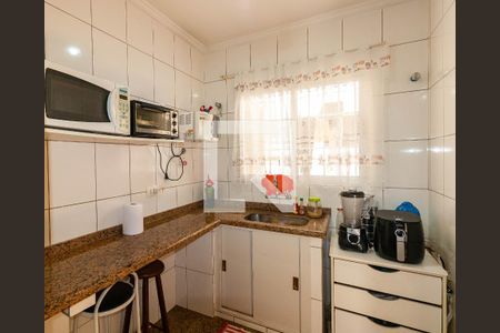 Casa à venda com 200m², 3 quartos e 2 vagas Casa à venda com 200m², 3 quartos e 2 vagasCozinha