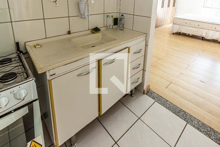 Studio para alugar com 27m², 1 quarto e sem vaga Studio para alugar com 27m², 1 quarto e sem vagaCozinha