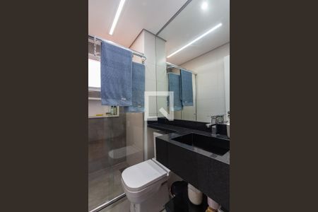 Apartamento à venda com 76m², 2 quartos e 2 vagasBanheiro 
