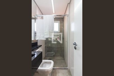 Apartamento à venda com 76m², 2 quartos e 2 vagasBanheiro 