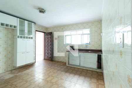 Casa à venda com 114m², 3 quartos e 2 vagas Casa à venda com 114m², 3 quartos e 2 vagasCozinha