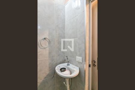 Casa à venda com 88m², 4 quartos e 2 vagas Casa à venda com 88m², 4 quartos e 2 vagasBanheiro 2