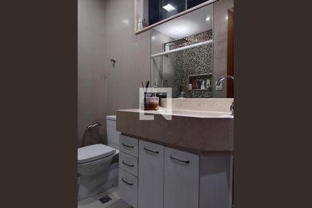 Apartamento à venda com 70m², 3 quartos e 1 vaga Apartamento à venda com 70m², 3 quartos e 1 vagaBanheiro