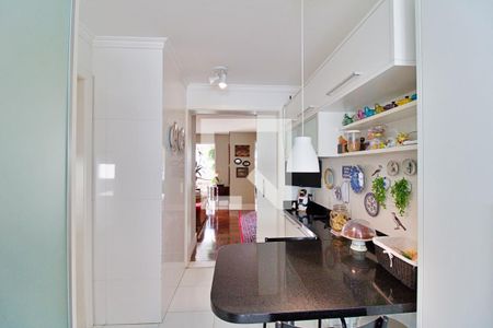 Apartamento à venda com 201m², 3 quartos e 3 vagas Apartamento à venda com 201m², 3 quartos e 3 vagasCozinha