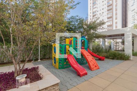 Apartamento à venda com 201m², 3 quartos e 3 vagas Apartamento à venda com 201m², 3 quartos e 3 vagasÁrea Comum - Playground