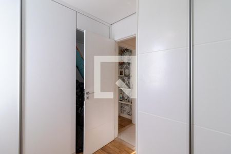 Apartamento à venda com 94m², 3 quartos e 2 vagasQuarto 2
