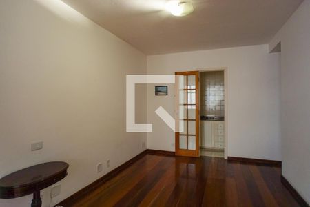 Apartamento à venda com 227m², 4 quartos e 2 vagas Apartamento à venda com 227m², 4 quartos e 2 vagasSuíte