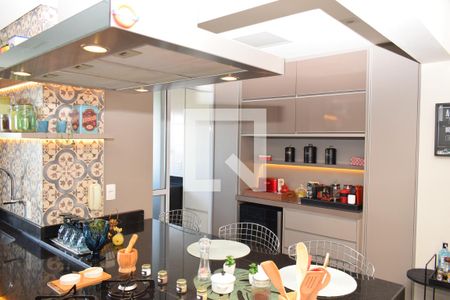 Apartamento à venda com 96m², 2 quartos e 2 vagasCozinha