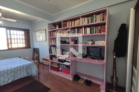 Casa à venda com 280m², 4 quartos e 2 vagas Casa à venda com 280m², 4 quartos e 2 vagasQuarto 4