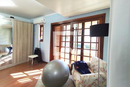 Casa à venda com 280m², 4 quartos e 2 vagas Casa à venda com 280m², 4 quartos e 2 vagasQuarto 5 Suite