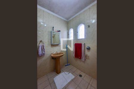 Casa à venda com 215m², 4 quartos e 3 vagas Casa à venda com 215m², 4 quartos e 3 vagasBanheiro da Suíte