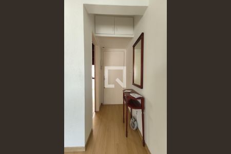 Apartamento à venda com 58m², 2 quartos e 1 vaga Apartamento à venda com 58m², 2 quartos e 1 vagaHall