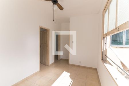 Sala de apartamento para alugar com 2 quartos, 50m² em Rio Comprido, Rio de Janeiro