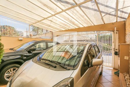 Casa à venda com 260m², 3 quartos e 2 vagas Casa à venda com 260m², 3 quartos e 2 vagasGaragem